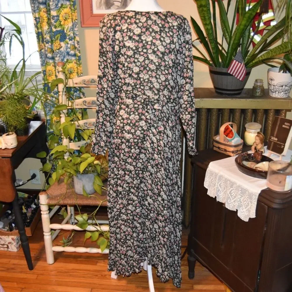 Vintage 90s Basement U.S.A. Cottagecore Floral Maxi Dress Size Small-Large